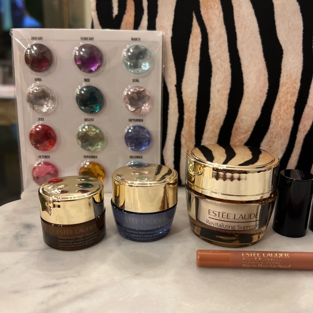 ESTEE LAUDER BEAUTY BUNDLE 8 pcs - Picture 3 of 4